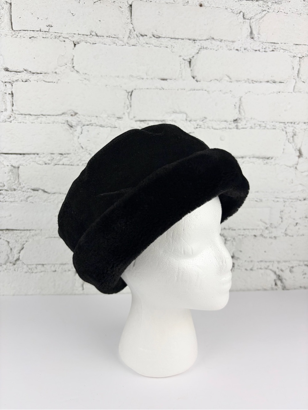 VTG Eric Javits New York Black Leather Fur Lined Bucket Water Repellent Hat